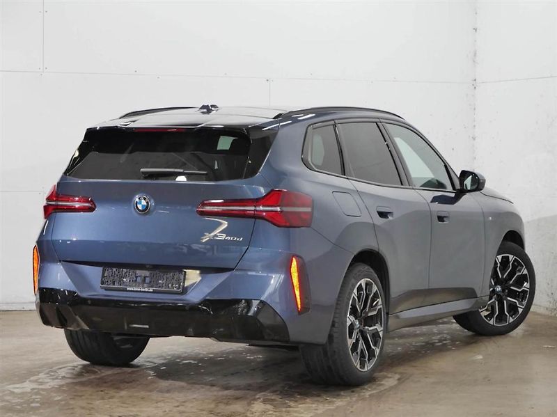 BMW X3 xDrive 40d - fotka 2 z 8