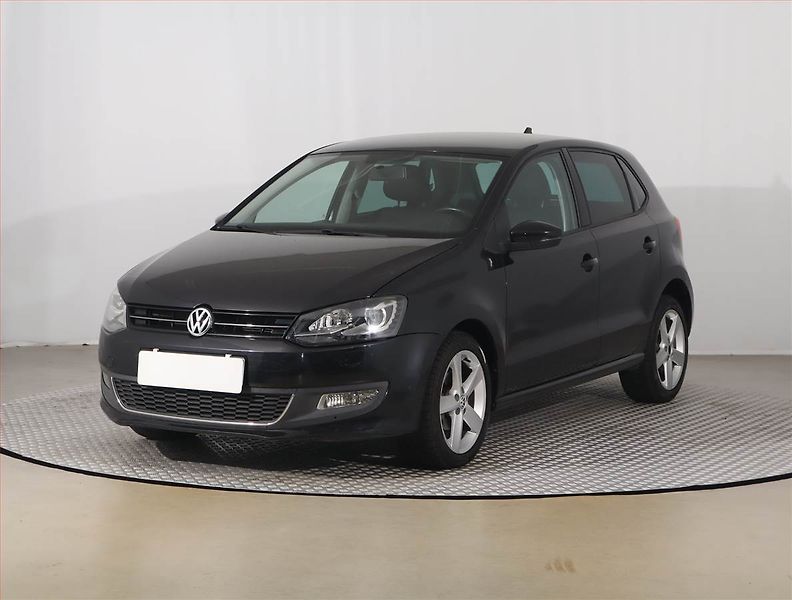 Volkswagen Polo (2012) 1.6 TDI, Automat, Navi, Xenony - fotka 2 z 19