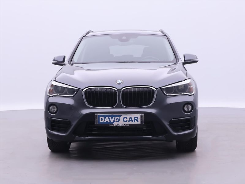 BMW X1 2,0 Xdrive 18d Sport - fotka 2 z 40