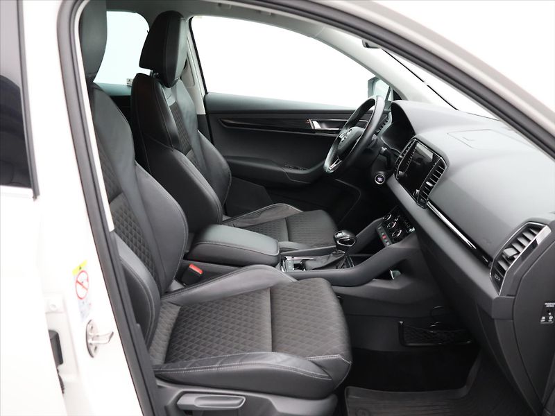Škoda Karoq 1.6 TDI 85kW Style+ DSG DPH CZ - fotka 14 z 32