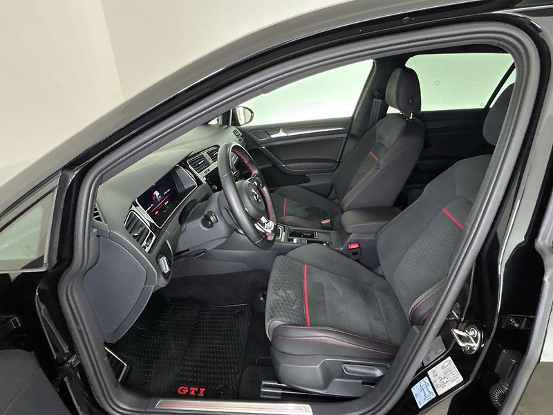 Volkswagen Golf GTI,DSG - fotka 7 z 27