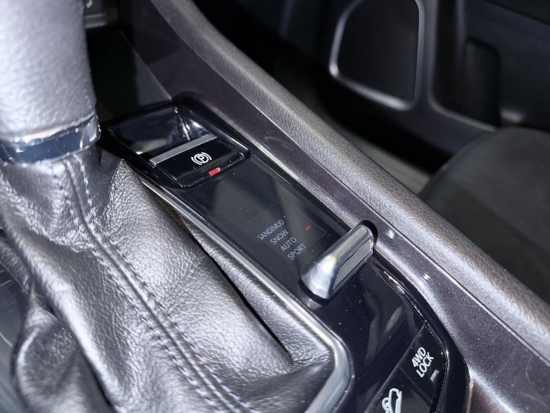 Jeep Compass (2021) 1.3 T4 PHEV 190CV, 4X4,ZÁRUKA - fotka 34 z 75