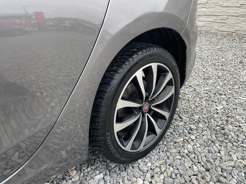 Fiat Tipo 1.4Ti-JET 120PS LPG LOUNGE TOP - fotka 33 z 187