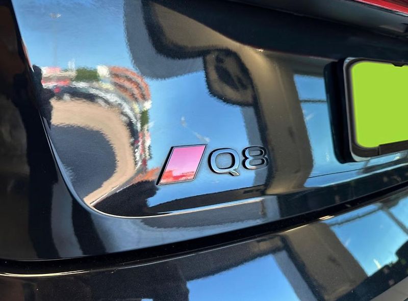 Audi Q8 e-tron 55 Sportback Q 360 Matrix Pano - fotka 7 z 24