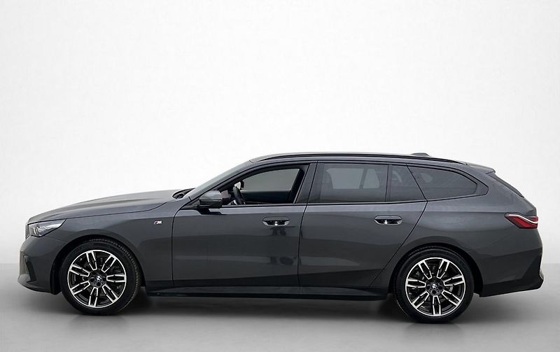 BMW Řada 5 520d AWD Touring MSport Tažné - fotka 4 z 35