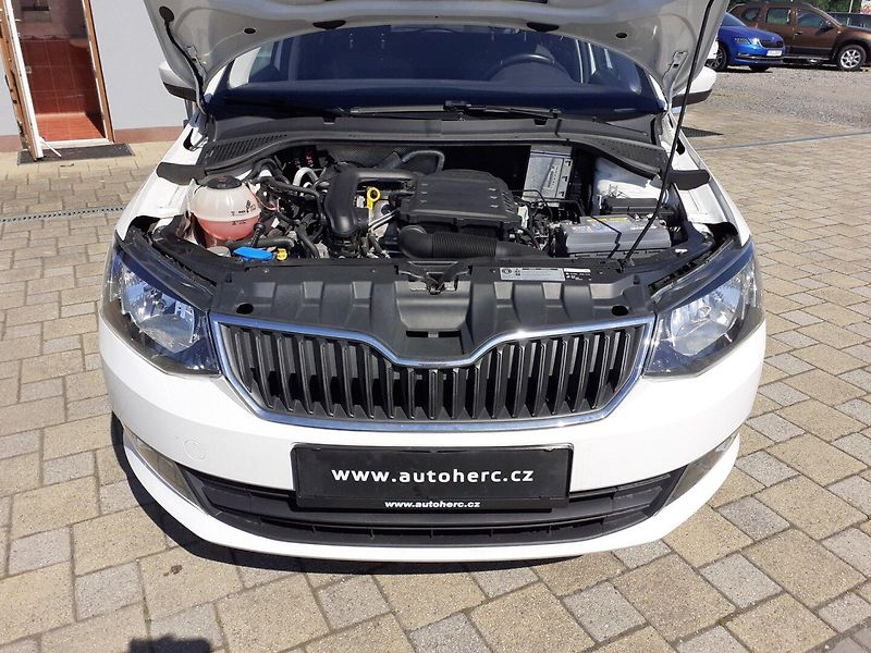 Škoda Fabia (2018) 1.0 TSI ČR - fotka 20 z 26