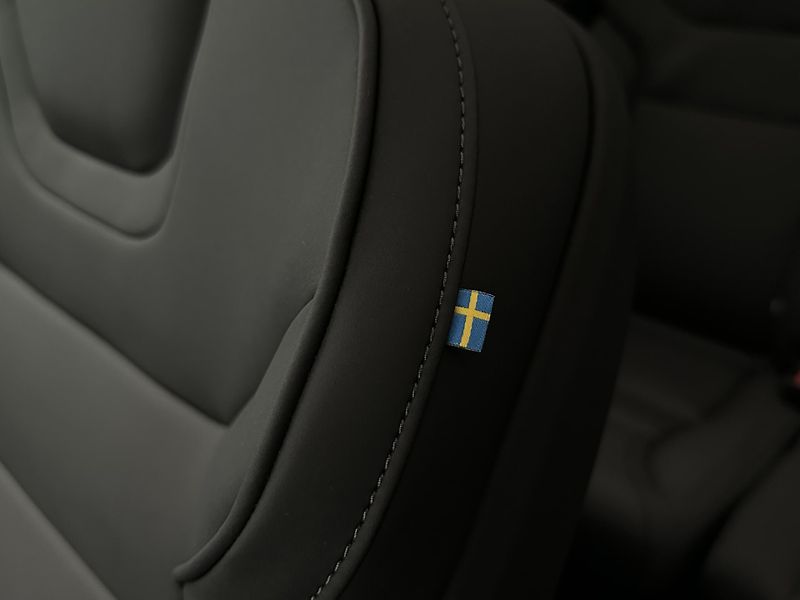 Volvo EX90 (2024) PURE ELECTRIC TWIN ULTRA 7míst - fotka 39 z 46