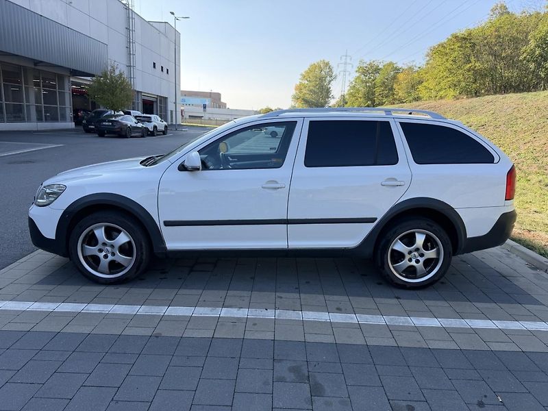Škoda Octavia (2011) 2.0TDi Scout 103kW 4x4  - fotka 2 z 10