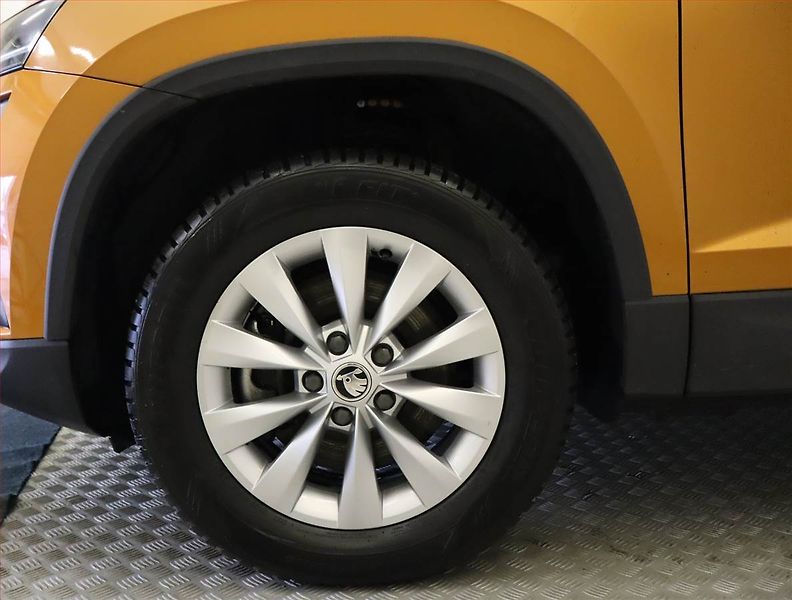 Škoda Karoq (2024) Fresh 1.5 TSI - fotka 15 z 22