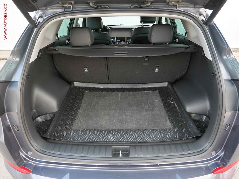 Hyundai Tucson (2015) 2.0CRDi 4x4, 1.maj,ČR, AT - fotka 7 z 30