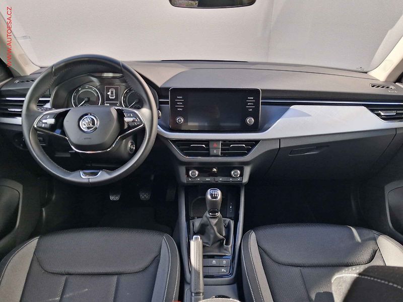 Škoda Kamiq (2022) 1.0 TSi, TOUR, LED - fotka 8 z 19