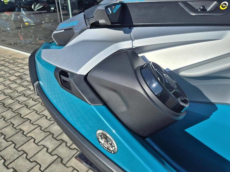Sea Doo (2026) GTX LTD 3-up 325hp iDF Audio M - fotka 11 z 20