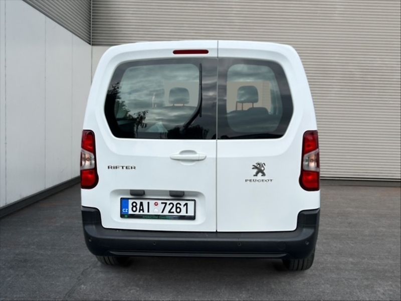 Peugeot Rifter 1,2 PT Active Long - fotka 5 z 11