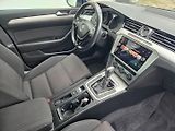 Volkswagen Passat (2018) 2.0 TDI DSG,Navi,Rozvody - náhled 25