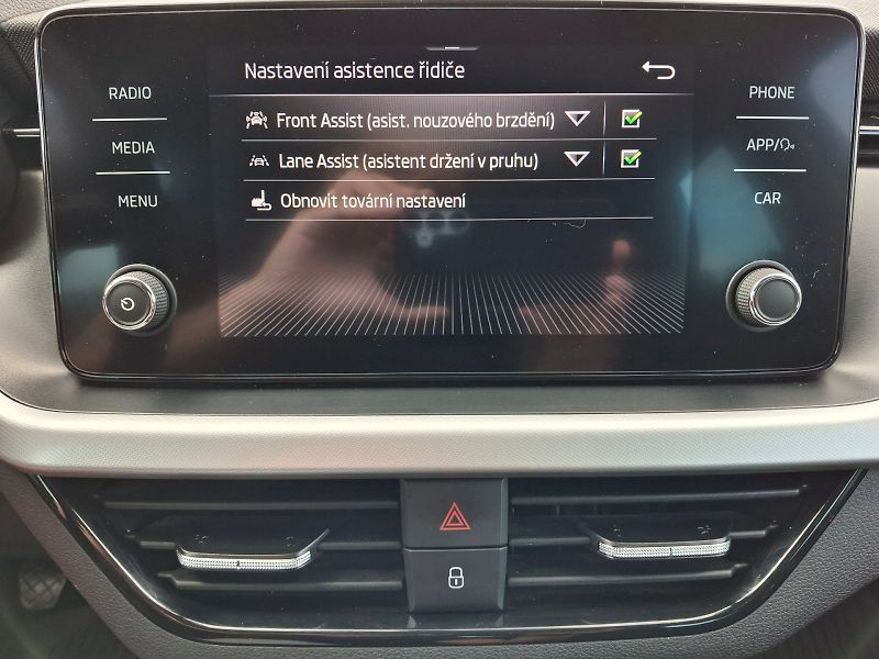 Škoda Scala (2022) Ambition 1,0TSi 81kW - fotka 20 z 34