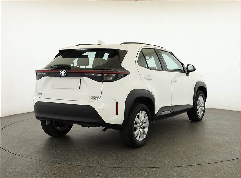 Toyota Yaris Cross (2023) 1.5 VVT-iE E-Four - fotka 5 z 19