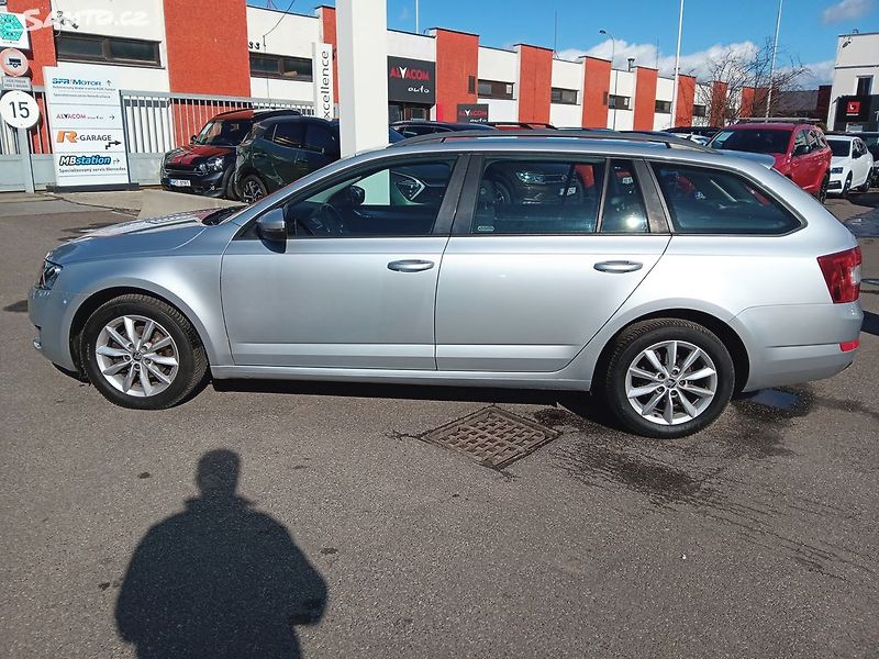 Škoda Octavia 1.6 TDI 81kW - fotka 9 z 27