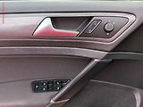 Volkswagen Golf (2018) 1.4 TSi, ČR, AC, tempo, park - náhled 12