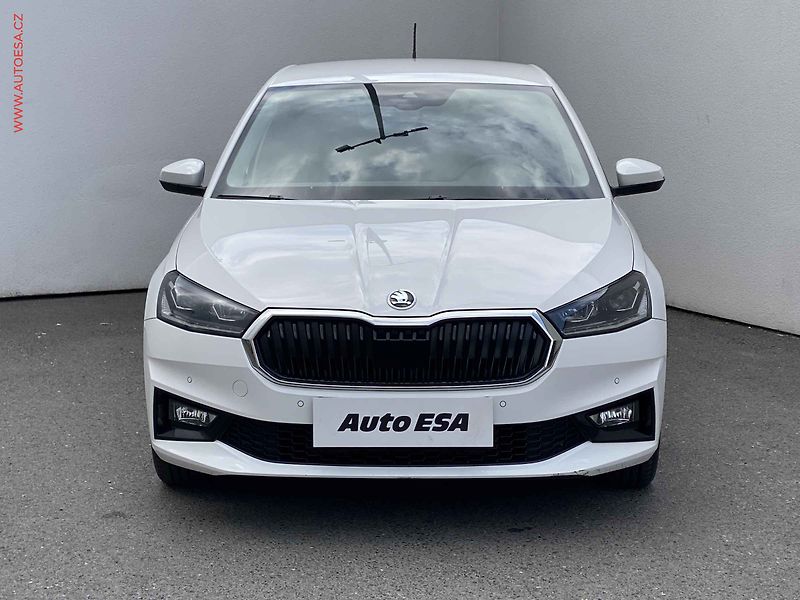 Škoda Fabia (2023) 1.0 TSi, 1.maj,ČR, Style - fotka 2 z 17