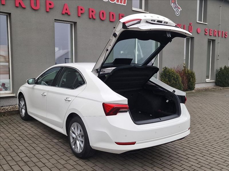 Škoda Octavia 2.0 TDI Style,původ ČR,1.Maj. - fotka 42 z 50