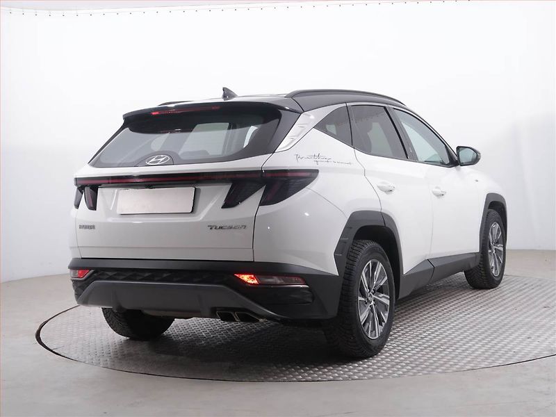 Hyundai Tucson (2022) Smart 1.6 T-GDI 48V MHEV - fotka 5 z 21