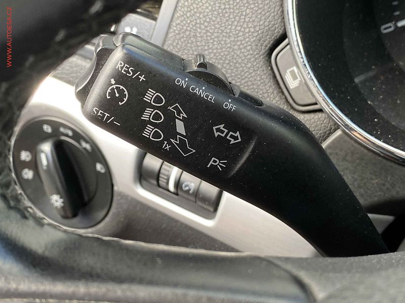Škoda Yeti (2014) 1.4 TSi, Elegance, xenon - fotka 13 z 19