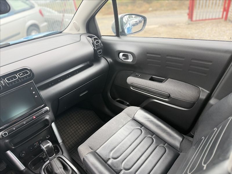 Citroën C3 Aircross 1,2 NEW ČR AUTOMAT ODPOČET DPH - fotka 22 z 28