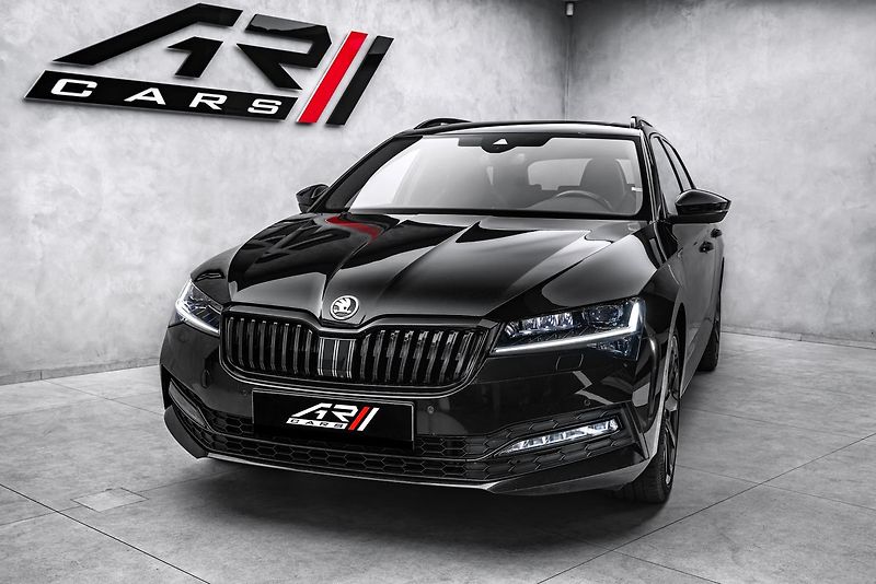 Škoda Superb Sportline - fotka 2 z 25