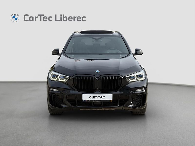 BMW X5 xDrive40i - fotka 17 z 22