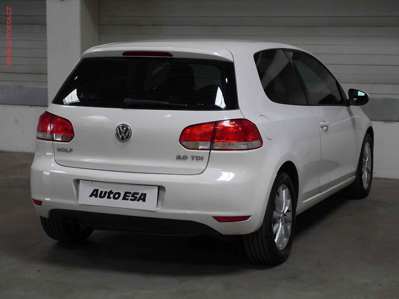 Volkswagen Golf (2009) 2.0 TDi, DSG, temp - fotka 6 z 18