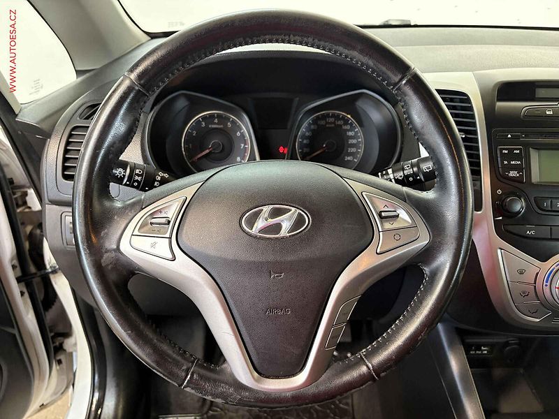Hyundai ix20 (2013) 1.4 VVTi, 1.maj,ČR, AC, TZ - fotka 14 z 14