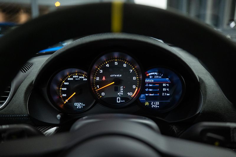 Porsche Cayman (2025) GT4 RS Weissach | PCCB | Lift - fotka 41 z 62