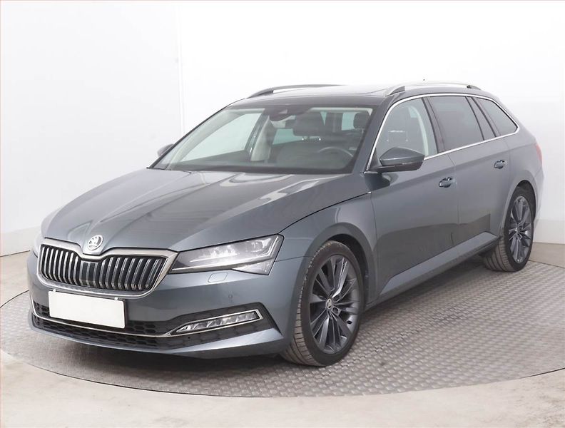 Škoda Superb (2020) 2.0 TDI - fotka 2 z 19