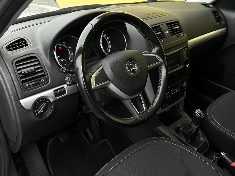 Škoda Yeti (2015) EDITION*1.4TSI/110kW*4x4*1.Maj - fotka 20 z 42