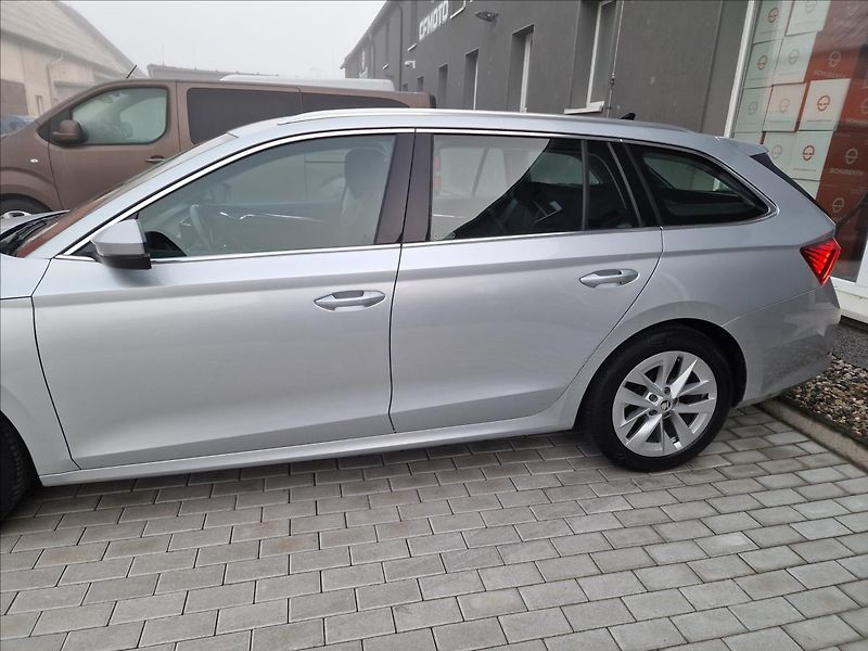 Škoda Octavia 1.5TSI 110kW Style, ČR,1.Maj. - fotka 45 z 50