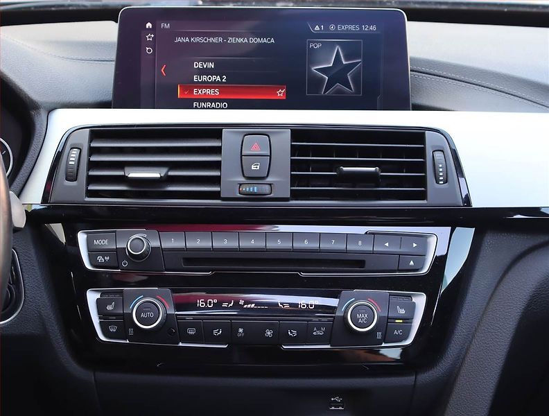 BMW Řada 3 (2018) 320d xDrive GT, 4X4, Automat - fotka 12 z 19