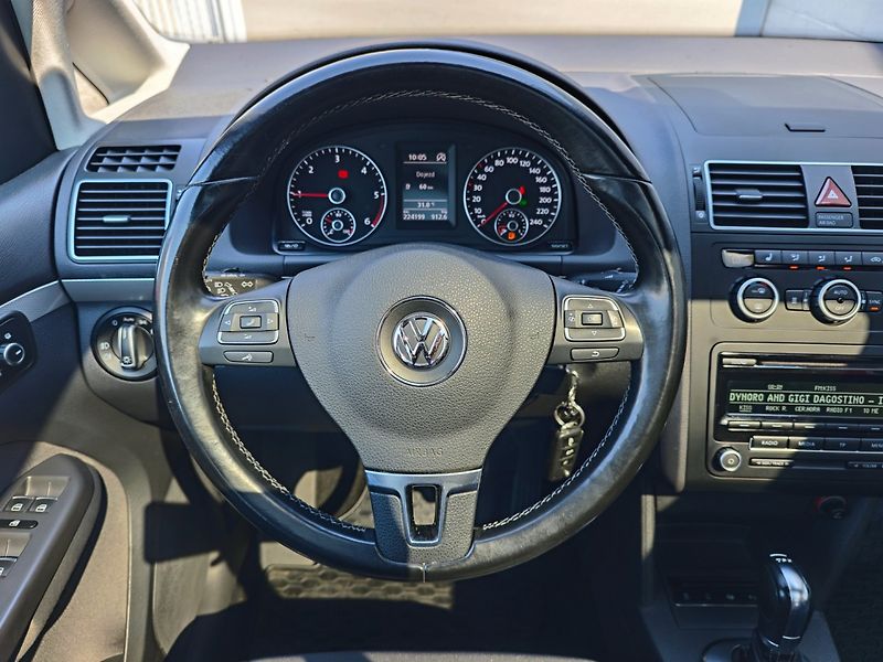 Volkswagen Touran (2013) 2.0 TDi Life 7 Míst Panorama - fotka 18 z 43