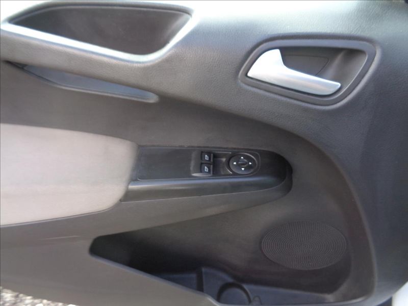 Ford Tourneo Courier 1,5 - fotka 12 z 17