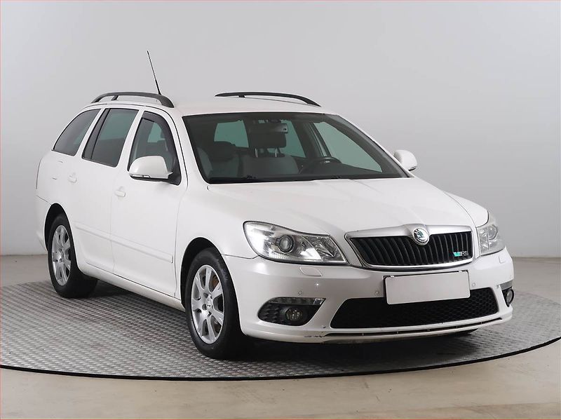 Škoda Octavia (2010) RS 2.0 TDI, Navi, Tempomat - fotografie inzerátu