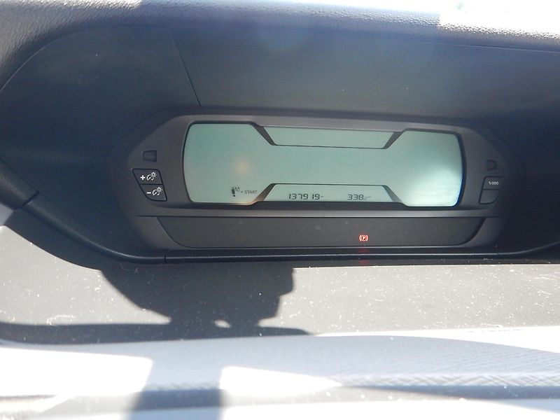 Citroën C4 Picasso 1.6i, 88 kW, DIGIKLIMA - fotka 18 z 27