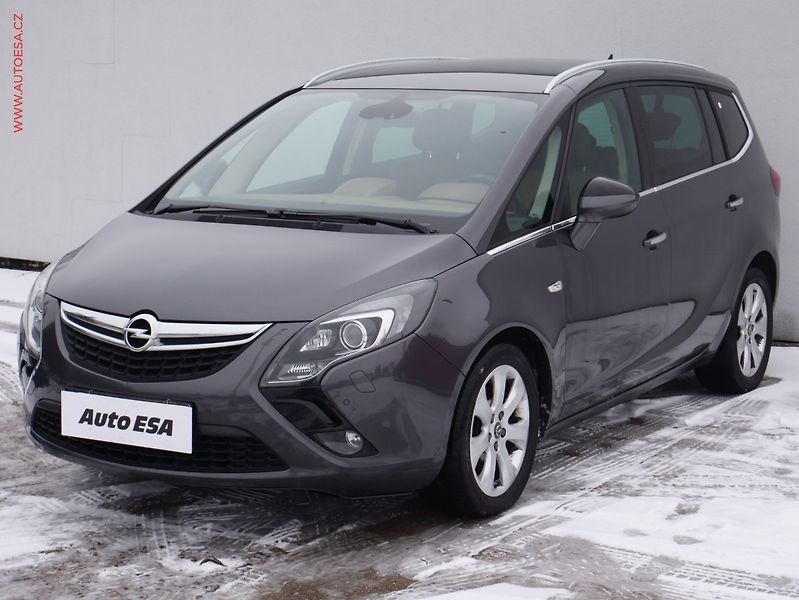 Opel Zafira (2012) 1.4T, Výhř.sed. - fotka 3 z 16