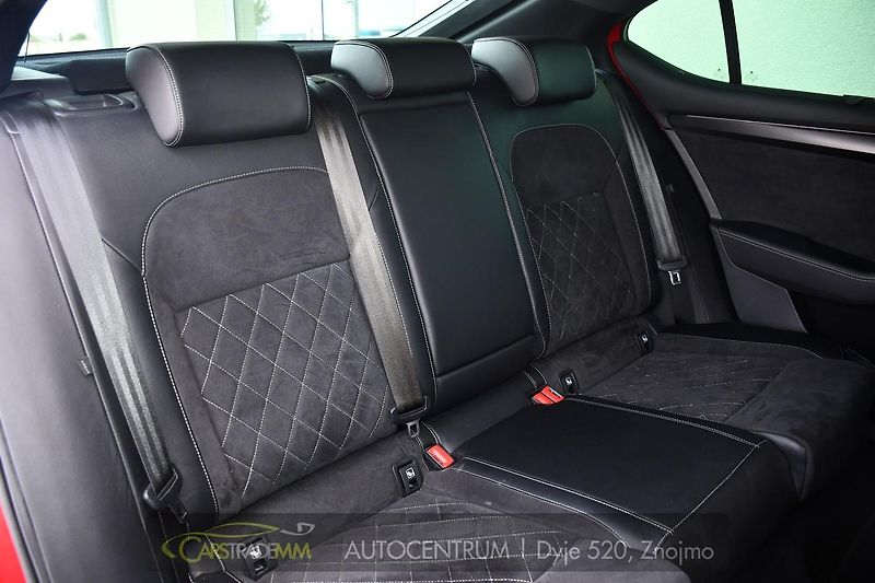 Škoda Superb 2.0TDi SPORTLINE 4X4 NEZ.TOP  - fotka 20 z 52