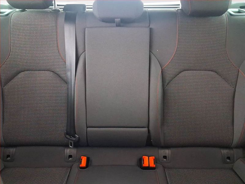 Seat Leon (2019) Top Sport 1.5 TSI, Kůže, Navi - fotka 10 z 17