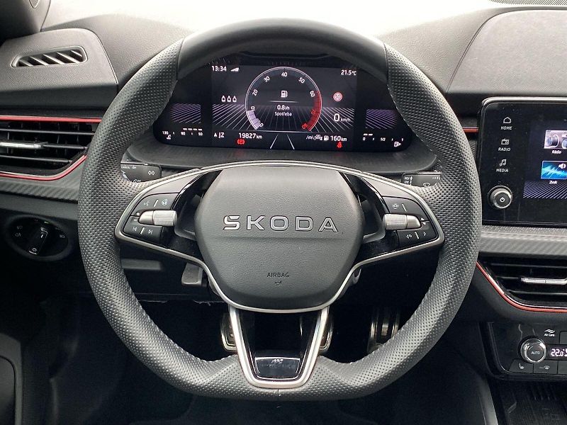 Škoda Scala (2025) 1.0 TSI Monte Carlo - fotka 6 z 29