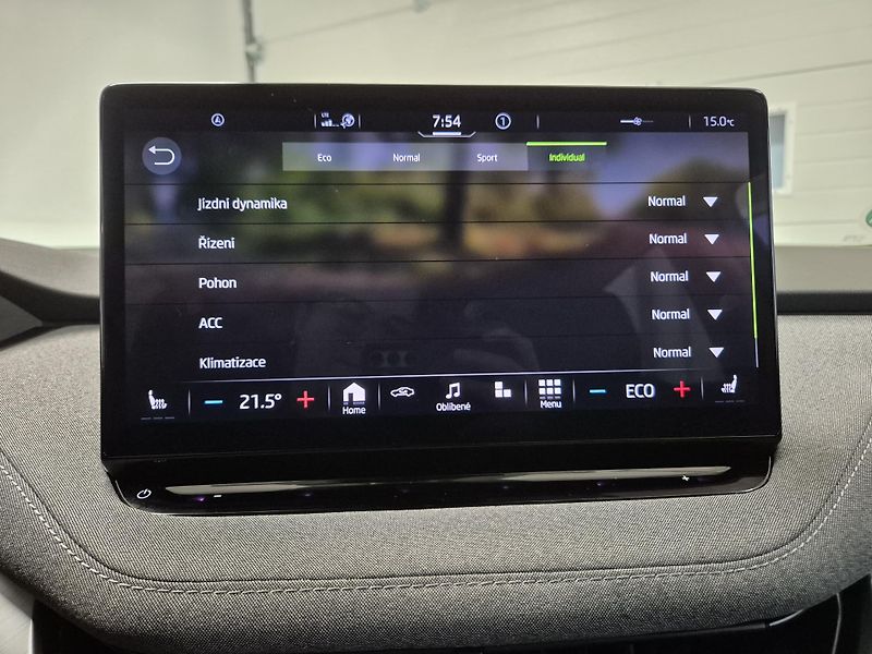 Škoda Enyaq 150kw, iV80 19ALU SOH 90% - fotka 33 z 51