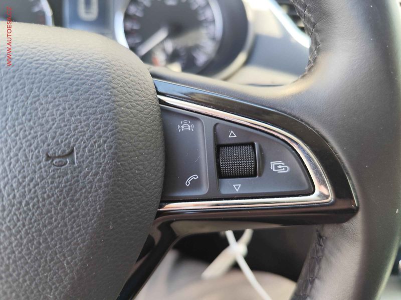 Škoda Octavia (2015) 1.2 TSI, ČR, DSG, AC - fotka 16 z 20