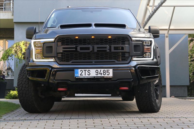 Ford F-150 5,0 V8, hardtop - fotka 5 z 64