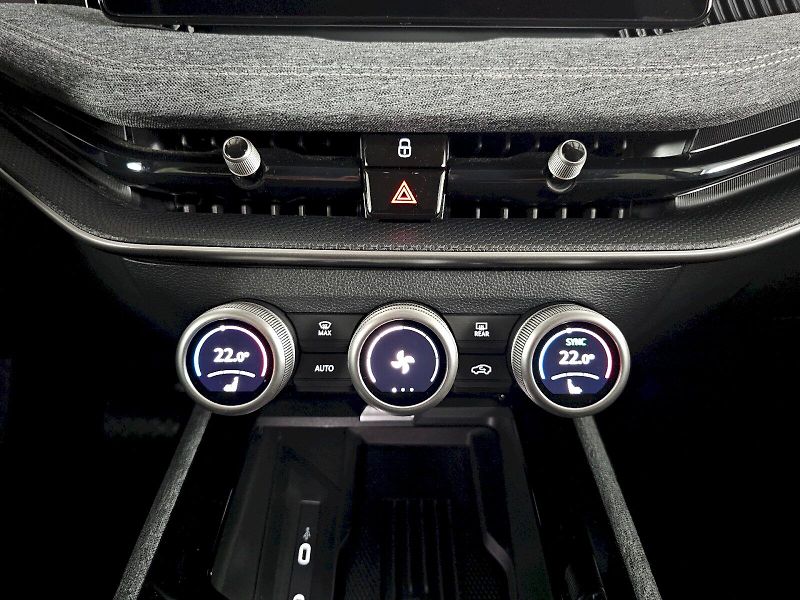 Škoda Superb (2025) COMBI 1.5TSi SELECTION CITY TA - fotka 23 z 34