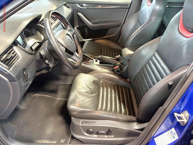 Škoda Octavia (2016) 2.0 TDi, ČR, Xenon, panor - fotka 9 z 19