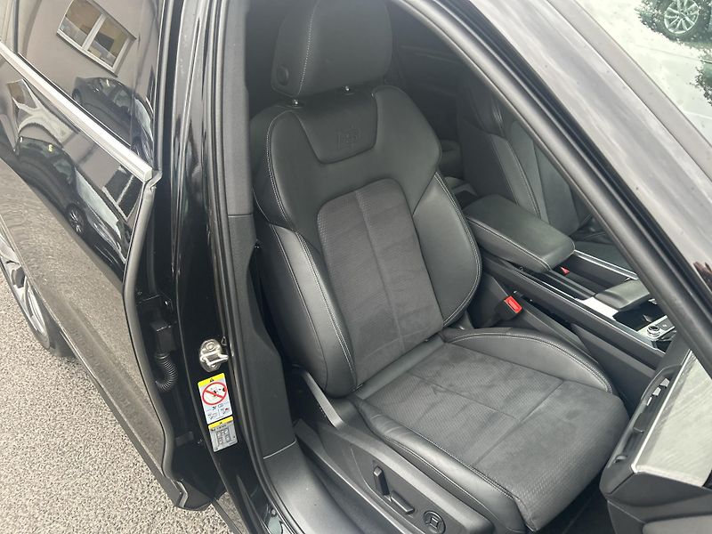 Audi e-tron 55 QUATTRO 300kw S LINE SOH96% - fotka 42 z 47